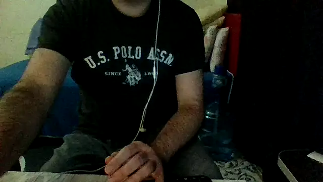 Snapshot of st206boy chatting on 12.22.25 st206boy online show from 12.22.25