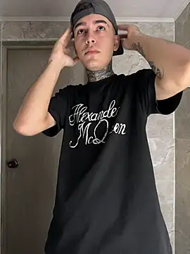 Snapshot of samm4044 chatting on 09.25.25 samm4044 online show from 09.25.25