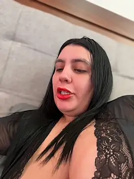 Snapshot of victoria_amatista_ chatting on 06.25.26 victoria amatista online show from 06.25.26