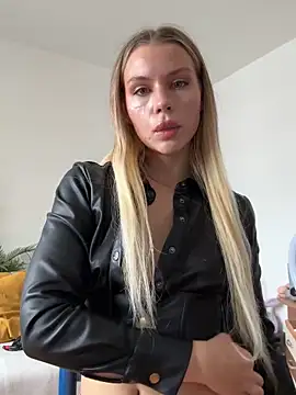 SexyMommyKate online show from 10.03.25