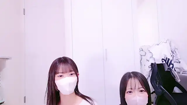 Snapshot of MAIMAI-club chatting on 11.27.25 MAIMAI-club online show from 11.27.25