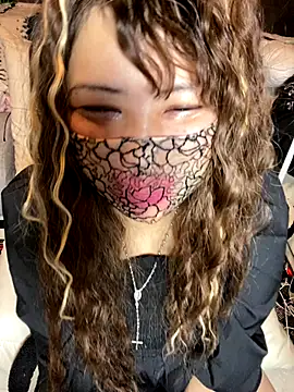 xoxLILxMELOxox online show from 10.12.25