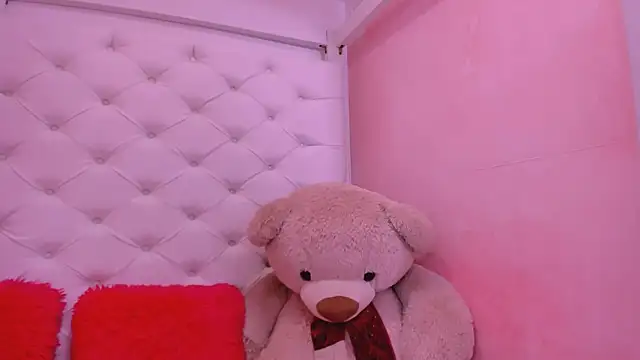 eimy skinny  online show from 06.12.26