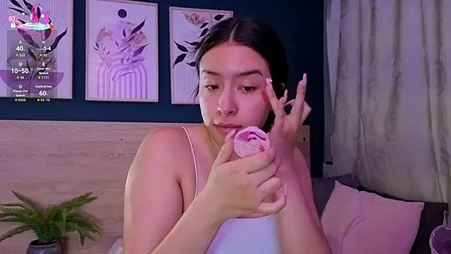 SarahMiler  online show from 02.04.26