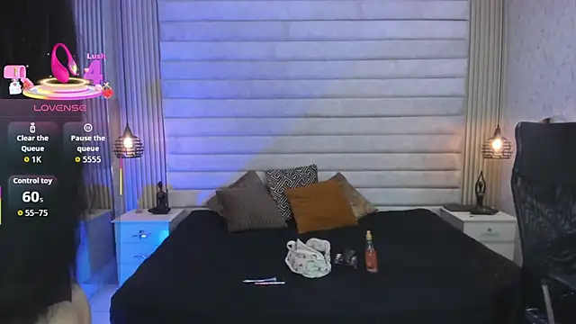 Snapshot of VictoriaaBlair chatting on 02.22.26 VictoriaaBlair online show from 02.22.26