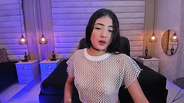 Snapshot of VictoriaaBlair chatting on 03.04.26 VictoriaaBlair online show from 03.04.26