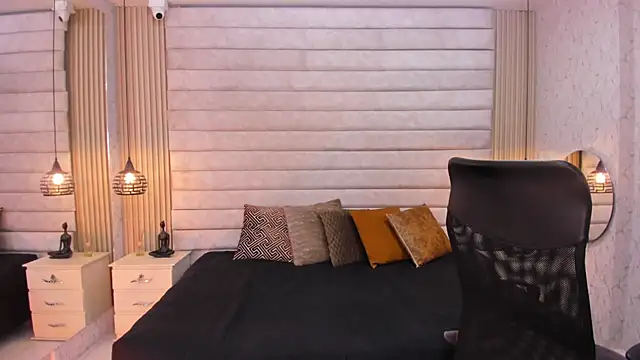 Snapshot of VictoriaaBlair chatting on 03.24.26 VictoriaaBlair online show from 03.24.26