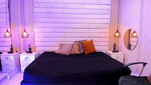 VictoriaaBlair online show from 05.28.26