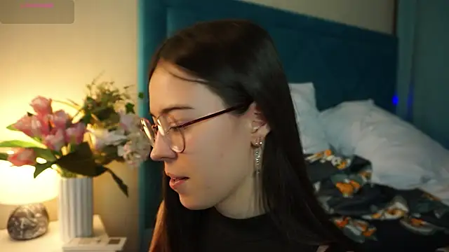 ywixos online show from 11.02.25