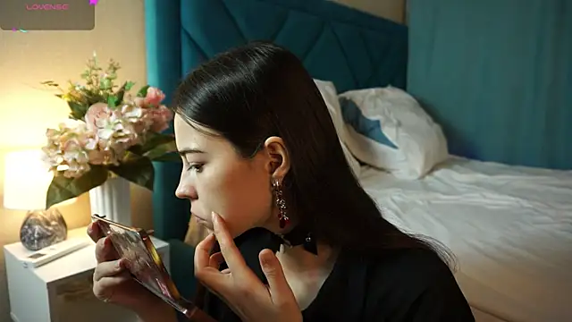 ywixos online show from 12.21.25