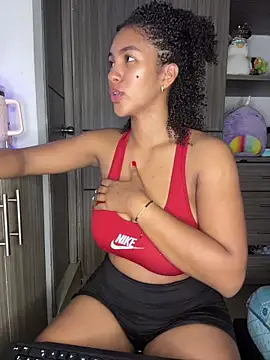 Mia sweet80 online show from 10.26.25