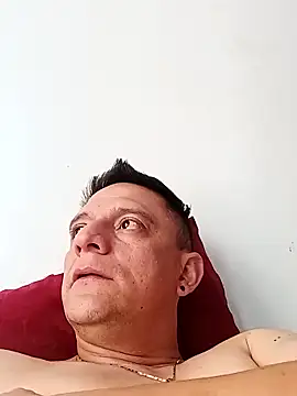 Snapshot of leon8013A chatting on 02.16.26 leon8013A online show from 02.16.26