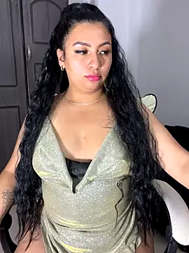 Snapshot of Issa_Santana chatting on 10.08.25 Issa Santana online show from 10.08.25