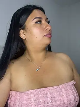 Issa Santana online show from 04.26.26