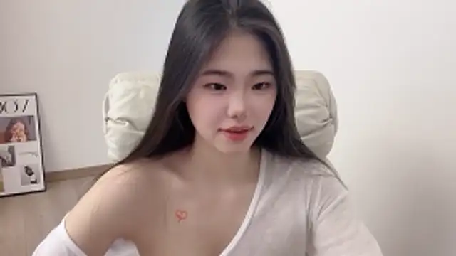 Snapshot of suki-1 chatting on 03.07.26 suki-1 online show from 03.07.26