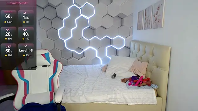 Snapshot of aliicemeow chatting on 05.16.26 aliicemeow online show from 05.16.26