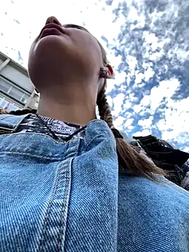 Snapshot of StephanieMur chatting on 09.27.25 StephanieMur online show from 09.27.25