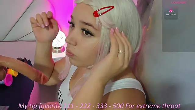 Snapshot of hinata_dolly chatting on 10.01.25 hinata dolly online show from 10.01.25