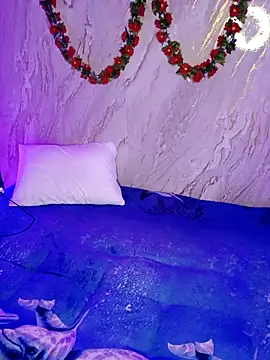 Snapshot of mirelli_g chatting on 10.18.25 mirelli g online show from 10.18.25