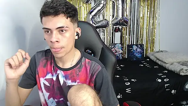 Snapshot of Rimuru17 chatting on 02.19.26 Rimuru17 online show from 02.19.26