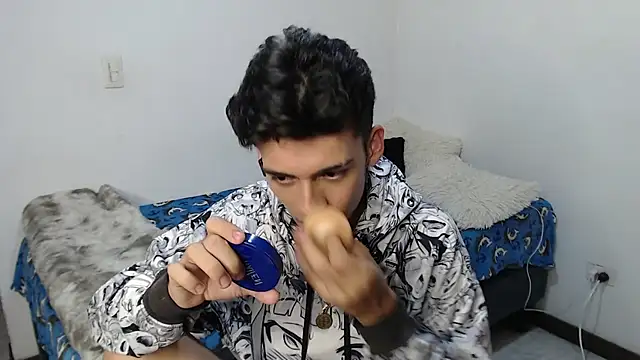 Snapshot of Rimuru17 chatting on 03.12.26 Rimuru17 online show from 03.12.26