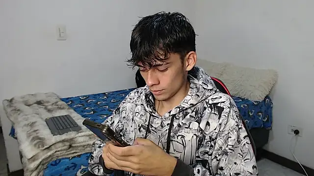 Snapshot of Rimuru17 chatting on 03.13.26 Rimuru17 online show from 03.13.26