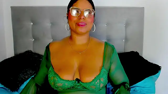Snapshot of anna_sex_m chatting on 07.17.26 anna sex m online show from 07.17.26