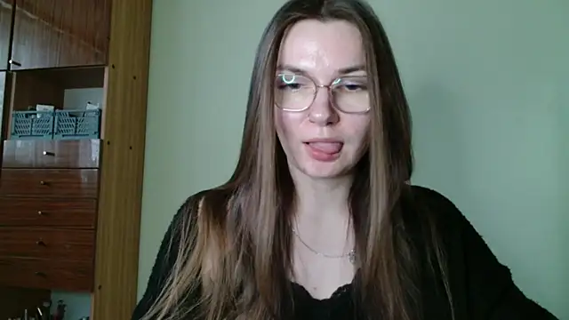 LooveELLYx online show from 01.16.25