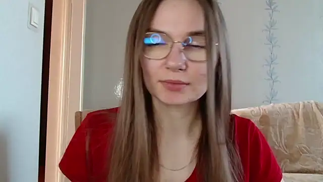 LooveELLYx online show from 03.15.25