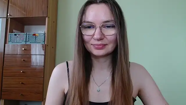 Snapshot of LooveELLYx chatting on 06.05.26 LooveELLYx online show from 06.05.26