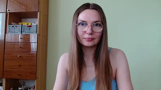 Snapshot of LooveELLYx chatting on 06.16.26 LooveELLYx online show from 06.16.26