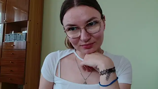 LooveELLYx online show from 07.15.26