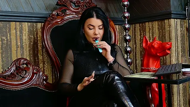 MistressEly online show from 10.28.25