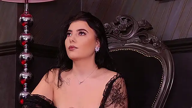 Snapshot of MistressEly chatting on 06.16.26 MistressEly online show from 06.16.26