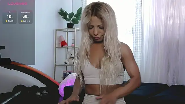 SarahRaynex online show from 07.23.26