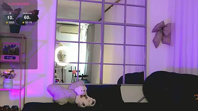 SarahRaynex online show from 08.04.26