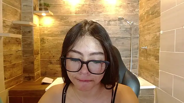 Snapshot of Sky_winter chatting on 03.27.26 Sky winter online show from 03.27.26