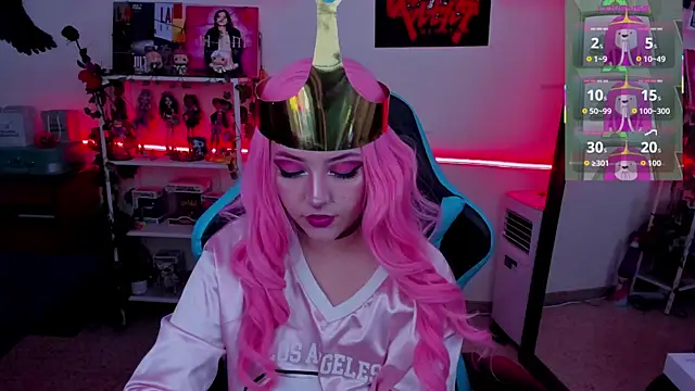 Snapshot of Makii_33 chatting on 11.15.25 Makii 33 online show from 11.15.25