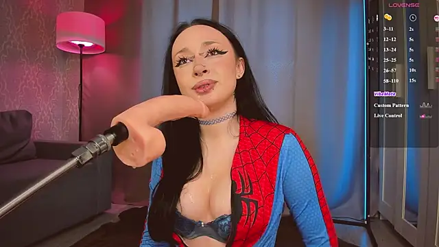 Juicy Vikki online show from 05.03.26