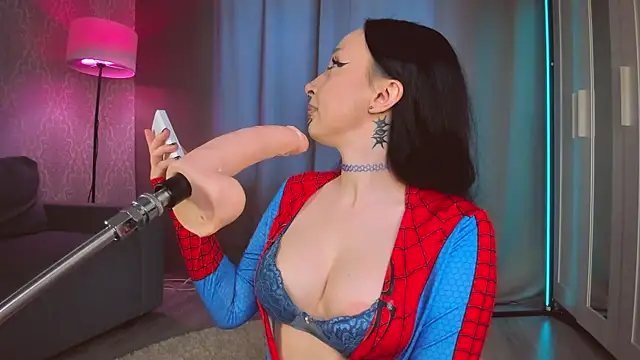 Juicy Vikki online show from 05.17.26