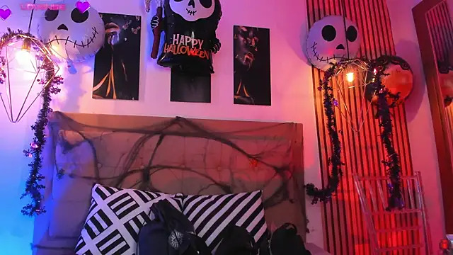 Snapshot of alesziarose chatting on 10.09.25 alesziarose online show from 10.09.25