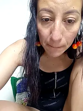 Snapshot of Oriana111 chatting on 12.16.25 Oriana111 online show from 12.16.25