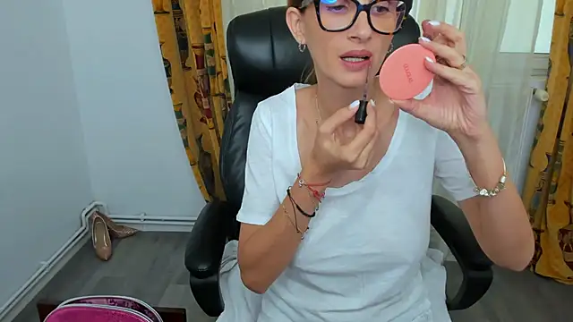 NaughtyWifey1 online show from 09.11.25