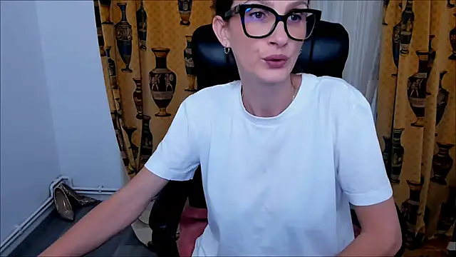 NaughtyWifey1 online show from 09.19.25