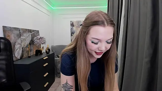 MariaRobinsone online show from 04.25.26