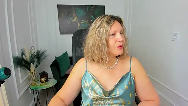 NinaStarle online show from 04.26.26