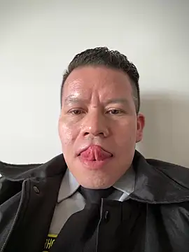 Manu0586 online show from 09.20.25