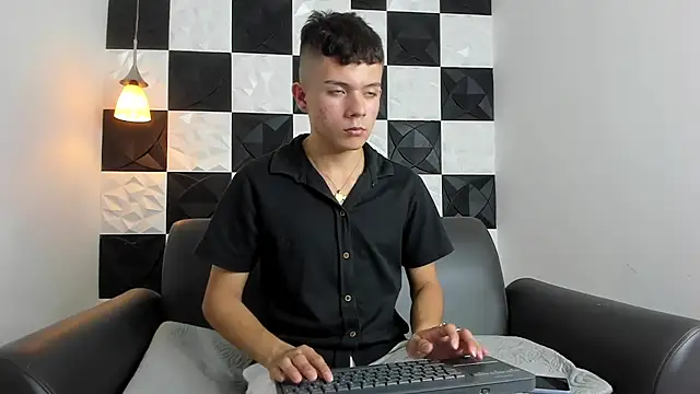 Snapshot of AndyFame1 chatting on 09.22.25 AndyFame1 online show from 09.22.25