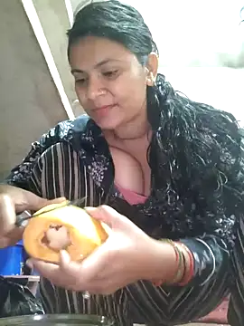 couple 71 online show from 02.15.26