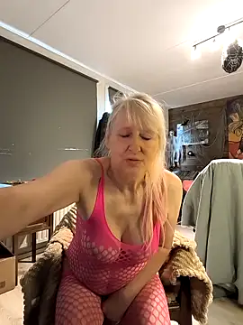 SexyKato001 online show from 11.18.25